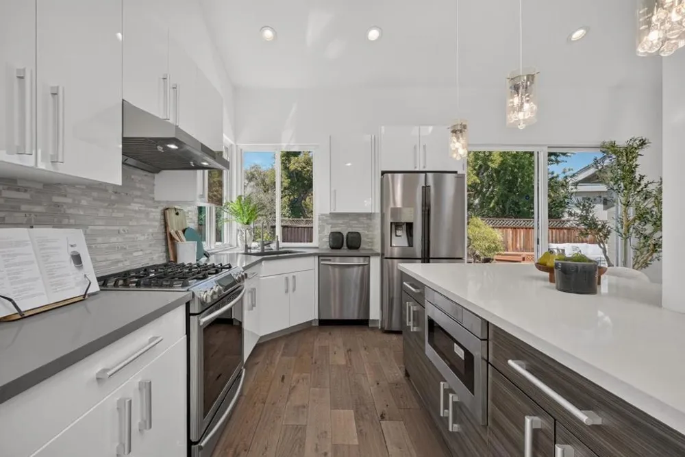 939 Bluebonnet Drive Sunnyvale, CA 94086