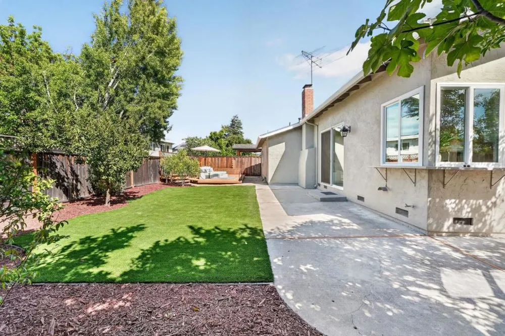 939 Bluebonnet Drive Sunnyvale, CA 94086