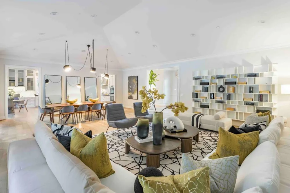 1700 Esberg Road Los Altos, CA 94024
