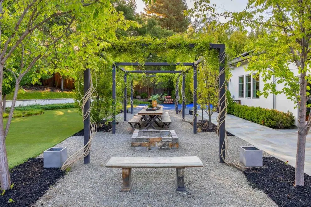 1700 Esberg Road Los Altos, CA 94024