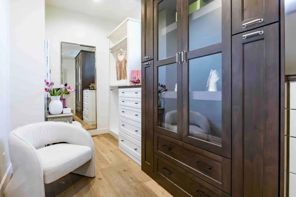 1700 Esberg Road Los Altos, CA 94024