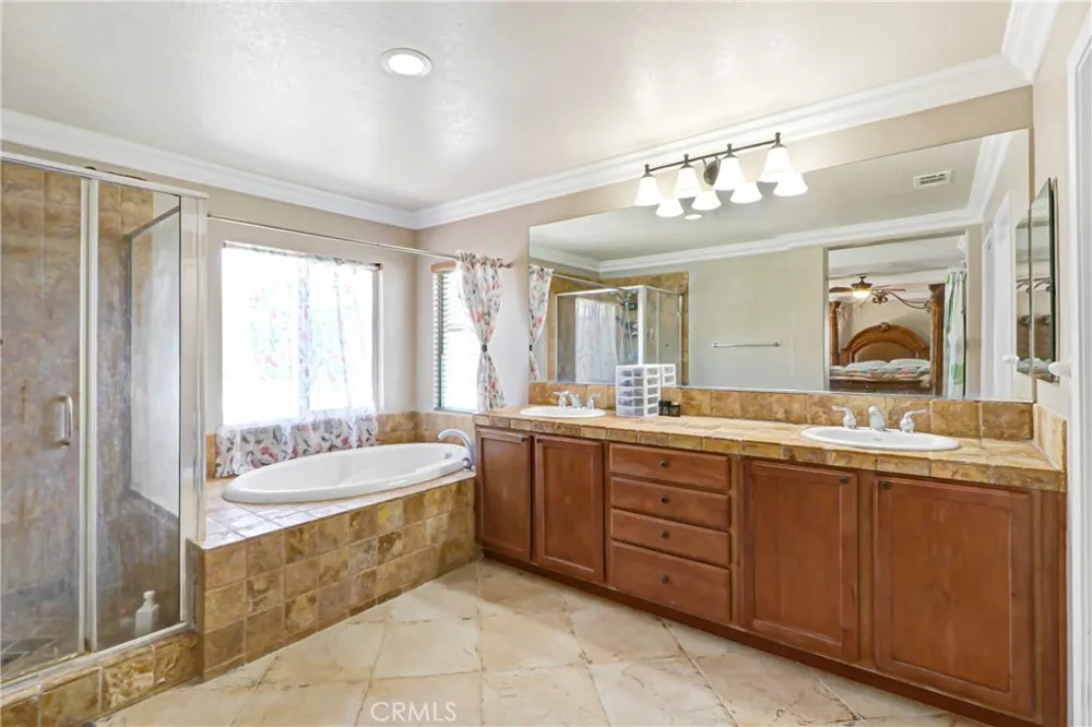 42282 Regents Hill Temecula, CA 92592