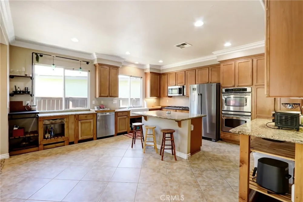 42282 Regents Hill Temecula, CA 92592