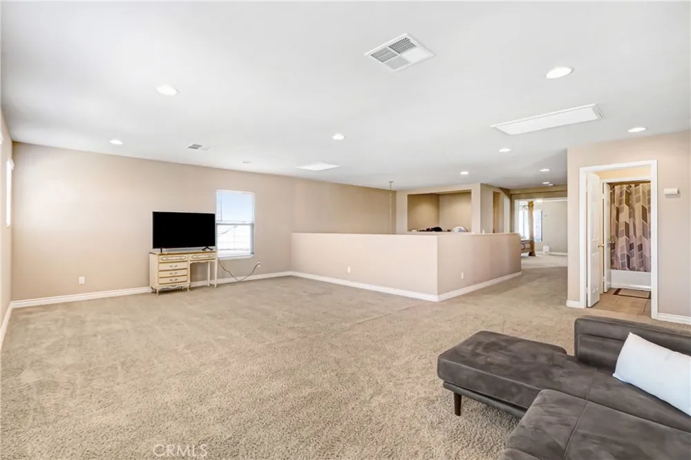 42282 Regents Hill Temecula, CA 92592