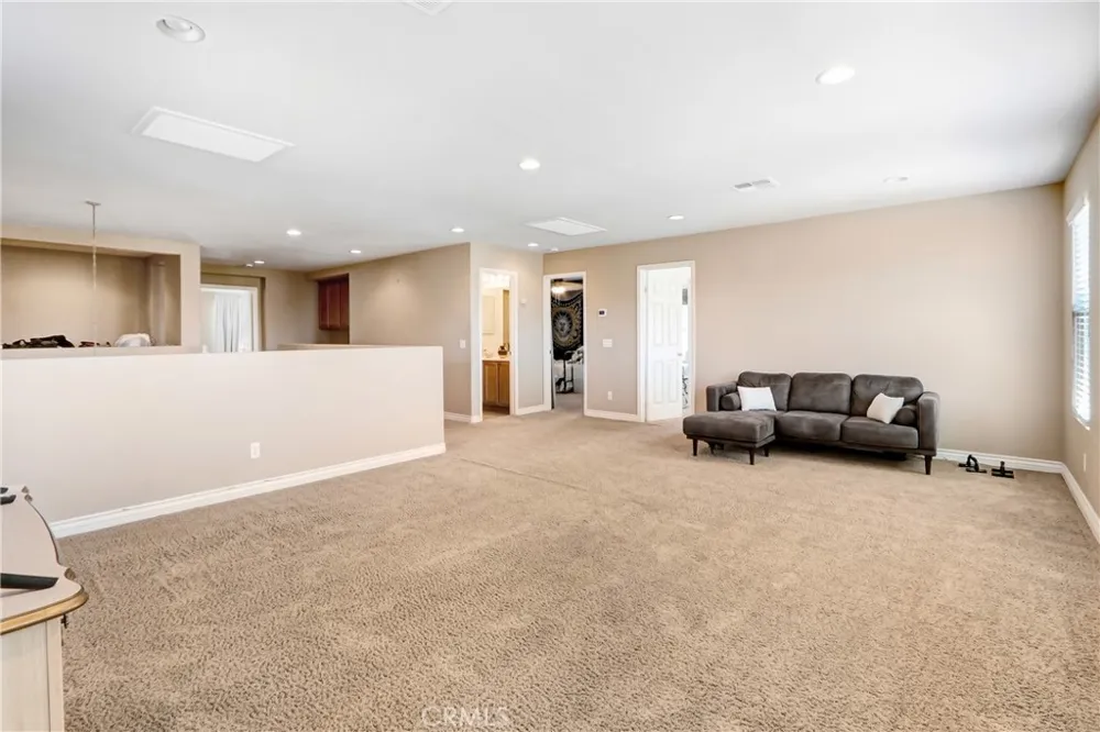 42282 Regents Hill Temecula, CA 92592