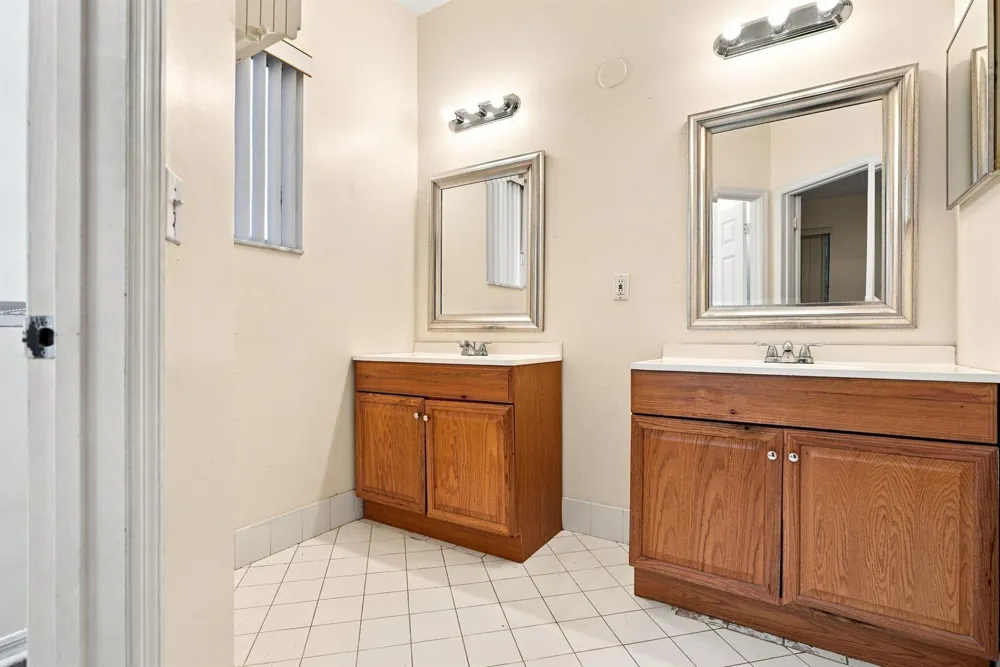3717 Pebblebrook Manor Coconut Creek, FL 33073