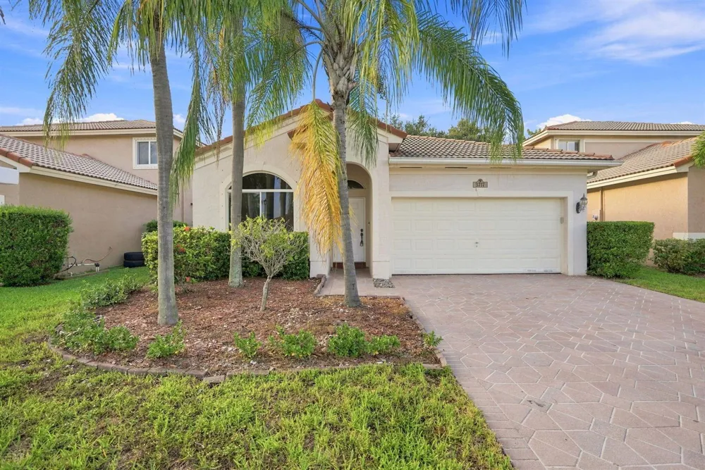 3717 Pebblebrook Manor Coconut Creek, FL 33073
