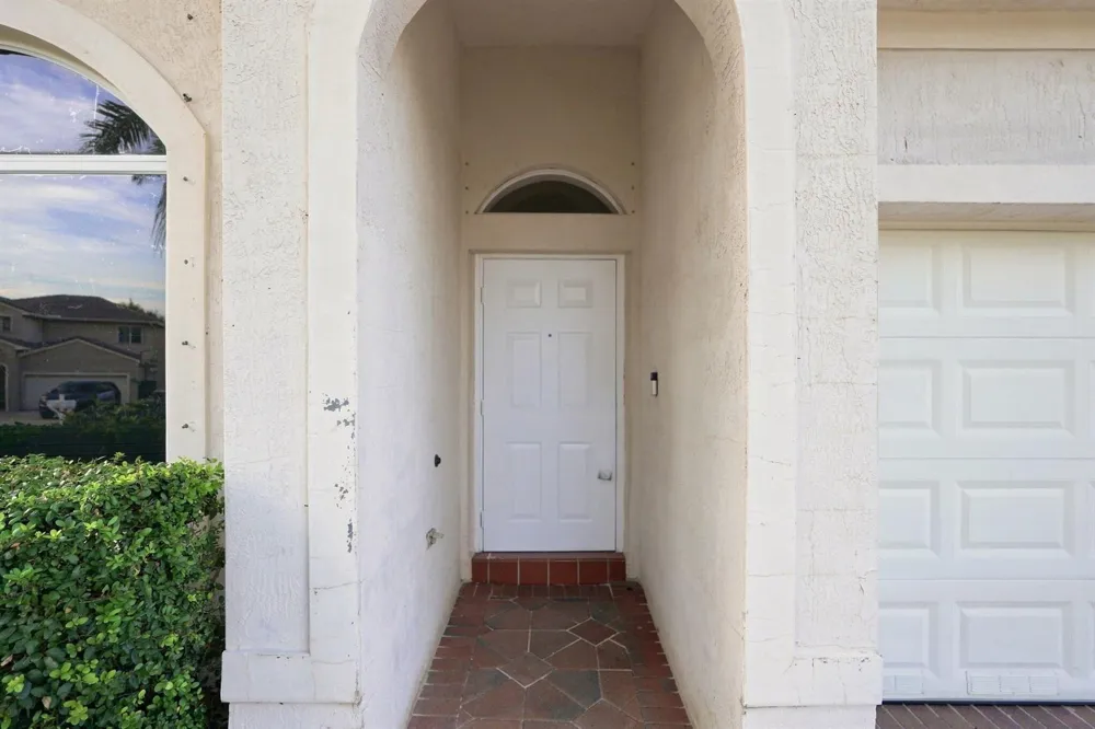 3717 Pebblebrook Manor Coconut Creek, FL 33073