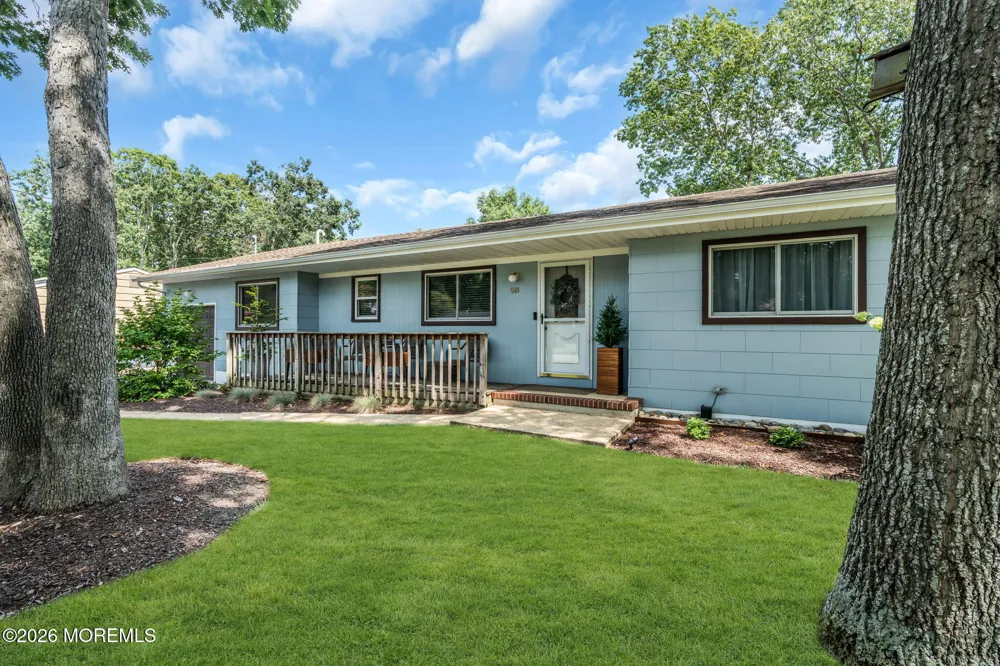 561 Oakhollow Lane Lanoka Harbor, NJ 08734