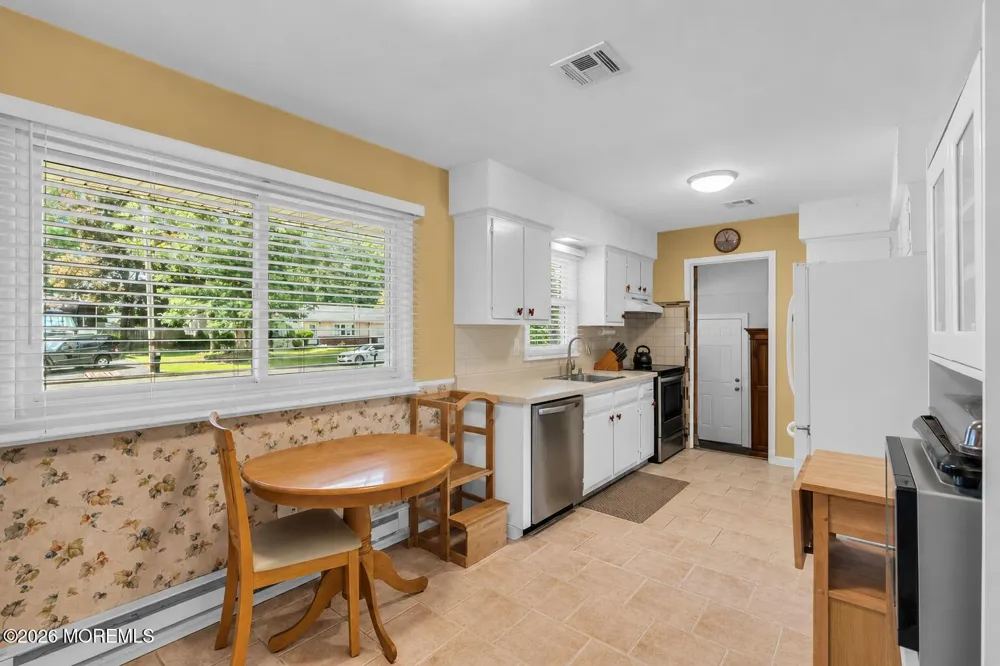 561 Oakhollow Lane Lanoka Harbor, NJ 08734
