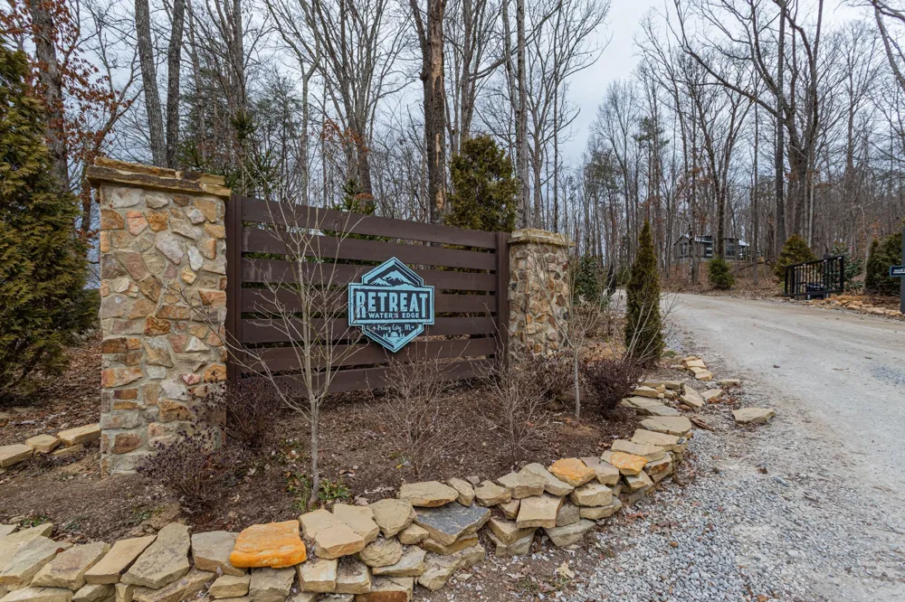 312 Hemlock Cove Tracy City, TN 37387