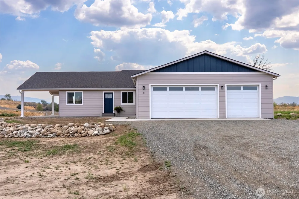 21 Bide-a-wee Rd. Omak, WA 98841