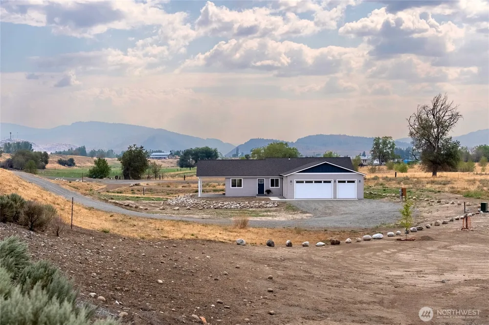 21 Bide-a-wee Rd. Omak, WA 98841