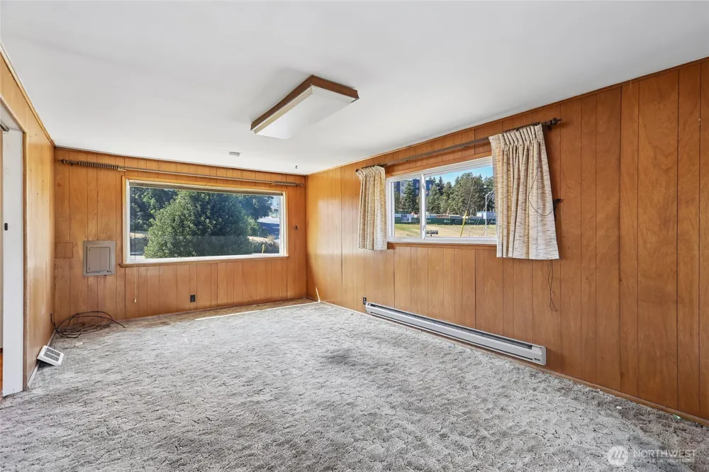 13004 Ambaum Boulevard SW Burien, WA 98146