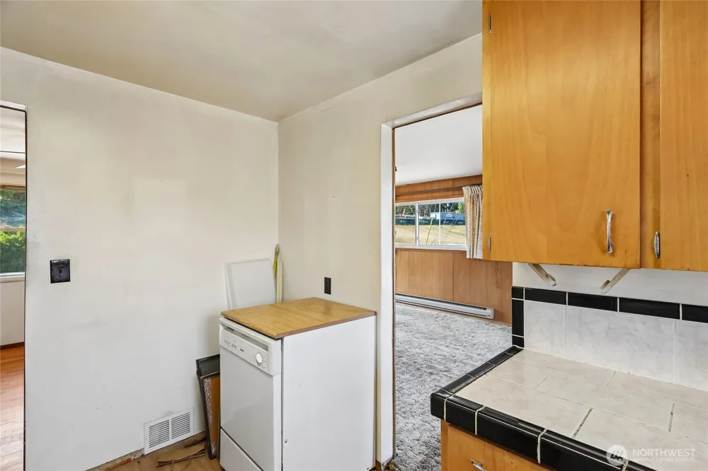 13004 Ambaum Boulevard SW Burien, WA 98146