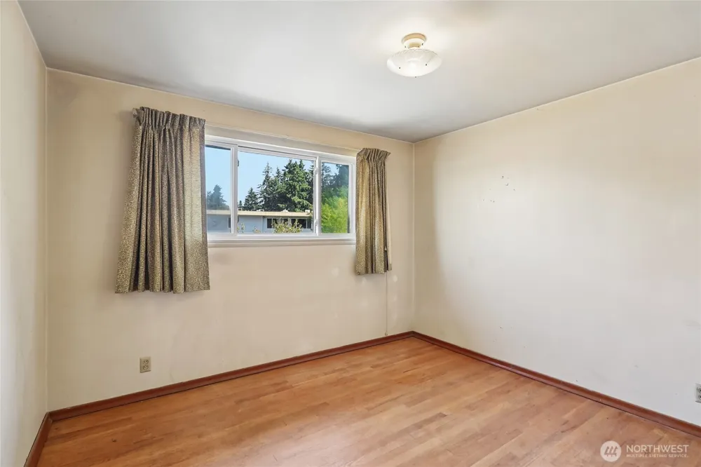 13004 Ambaum Boulevard SW Burien, WA 98146