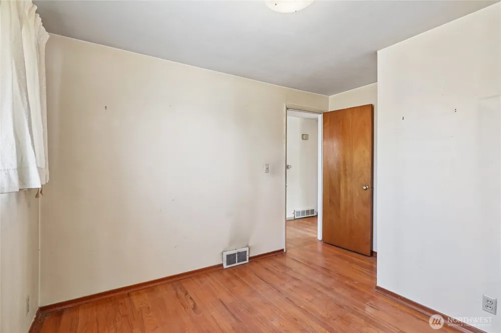 13004 Ambaum Boulevard SW Burien, WA 98146