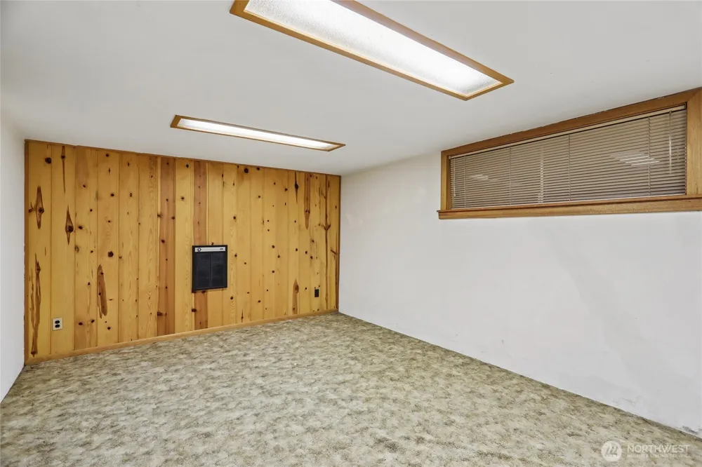 13004 Ambaum Boulevard SW Burien, WA 98146