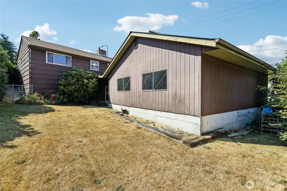 13004 Ambaum Boulevard SW Burien, WA 98146