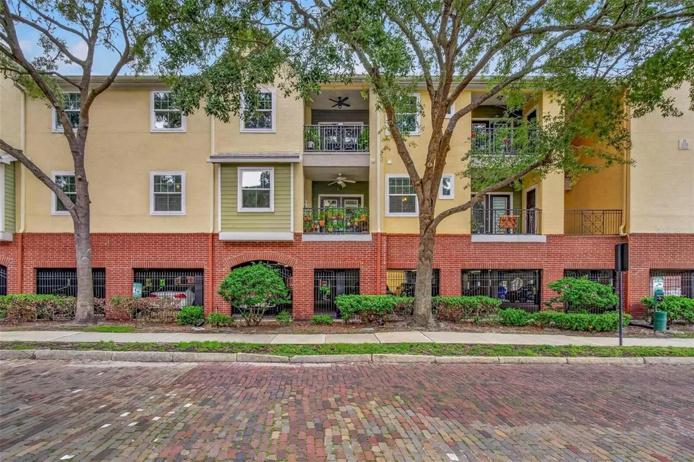 2010 E PALM AVENUE #14318 Tampa, FL 33605