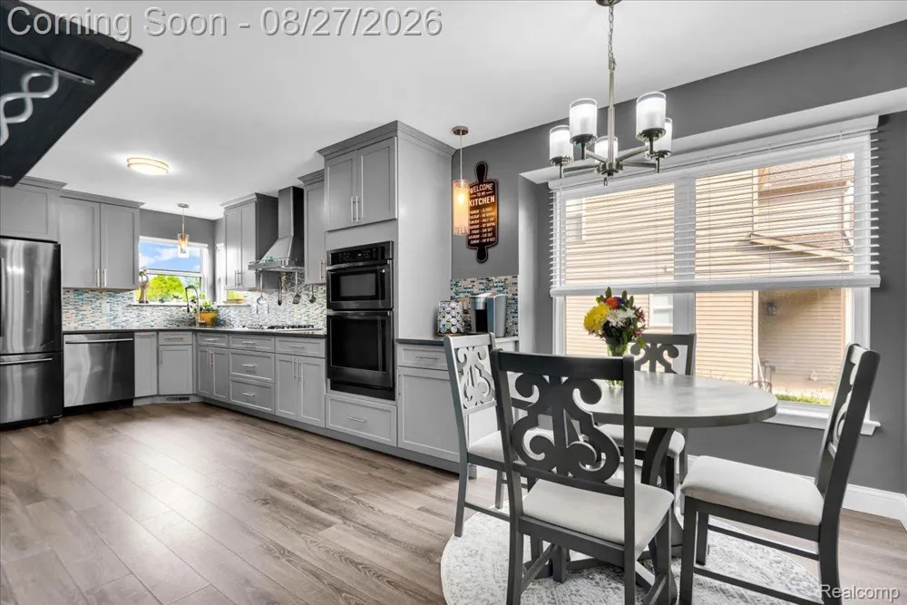415 Mill Pond Drive Fenton City, MI 48430