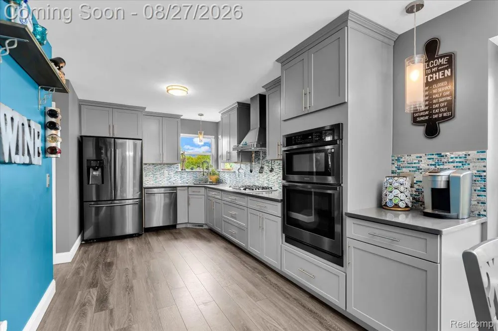 415 Mill Pond Drive Fenton City, MI 48430