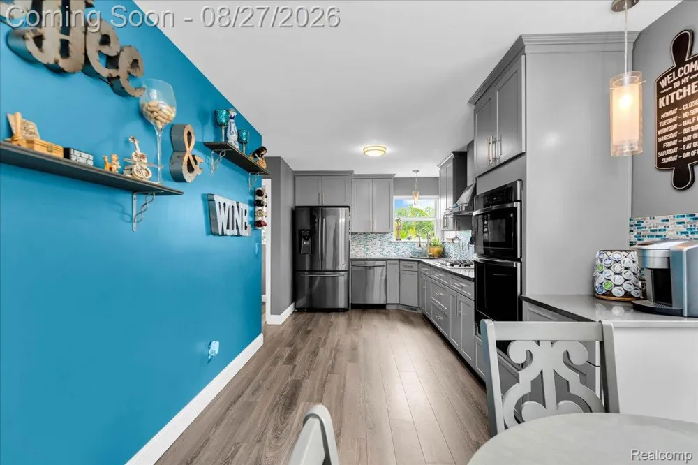 415 Mill Pond Drive Fenton City, MI 48430