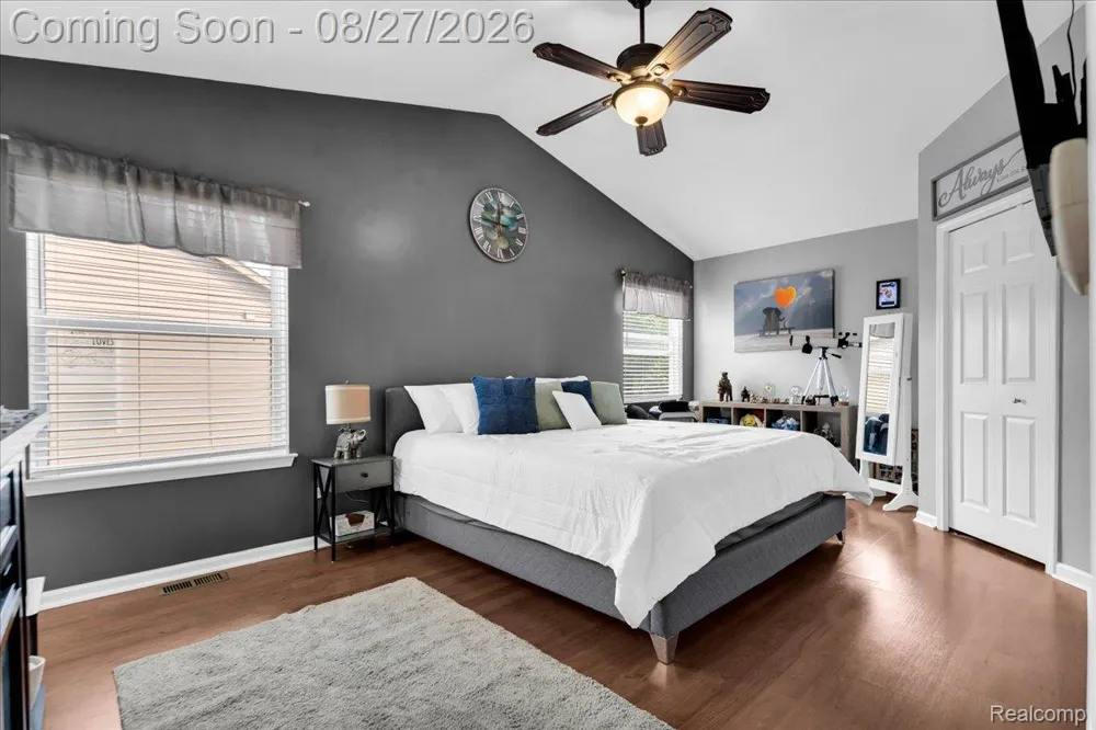 415 Mill Pond Drive Fenton City, MI 48430