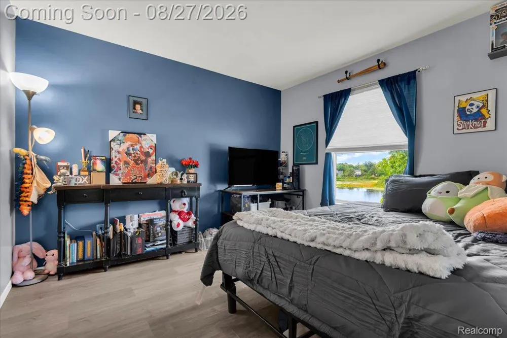 415 Mill Pond Drive Fenton City, MI 48430