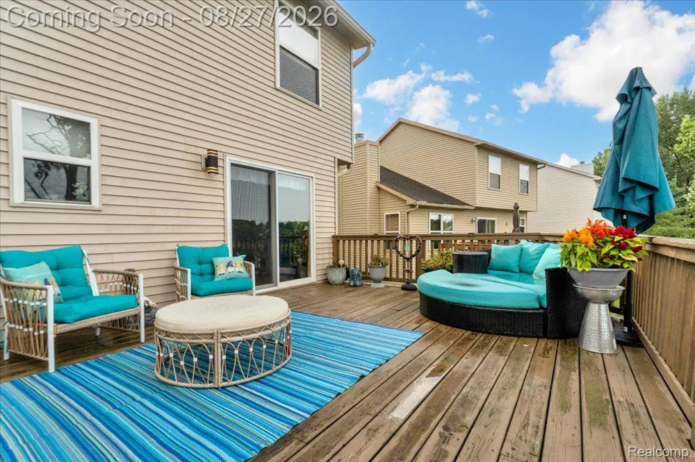 415 Mill Pond Drive Fenton City, MI 48430