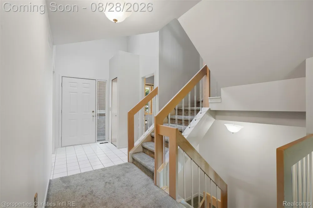 9360 Eastwind Drive #13 Livonia City, MI 48150