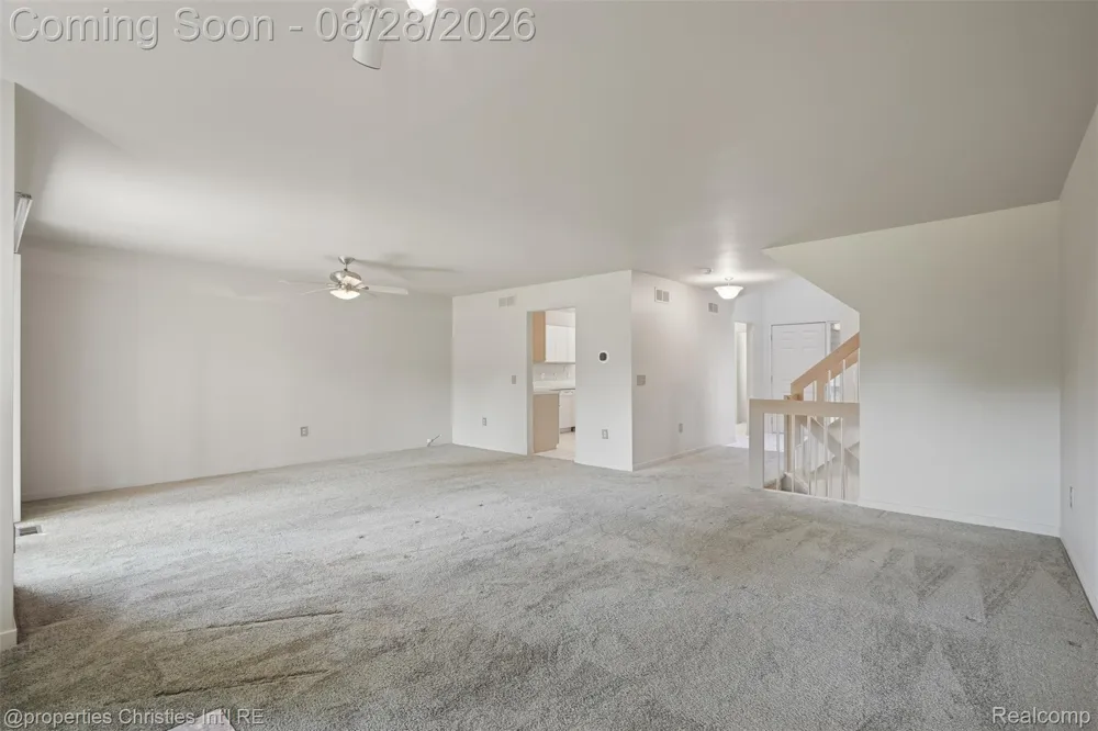 9360 Eastwind Drive #13 Livonia City, MI 48150