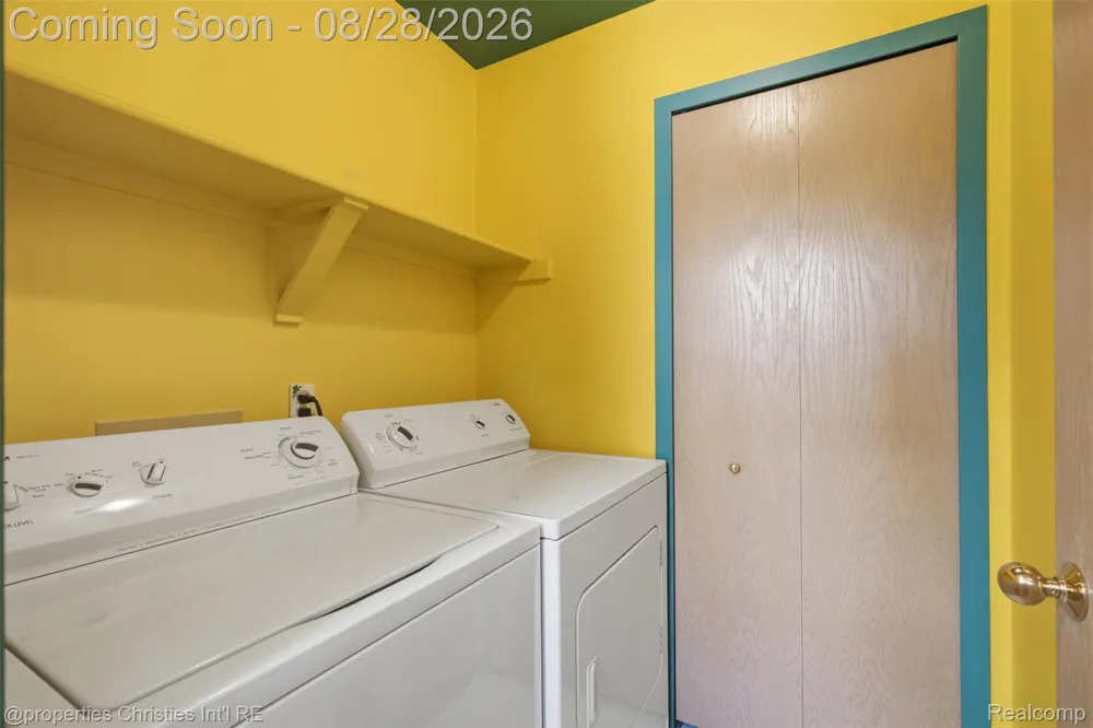 9360 Eastwind Drive #13 Livonia City, MI 48150