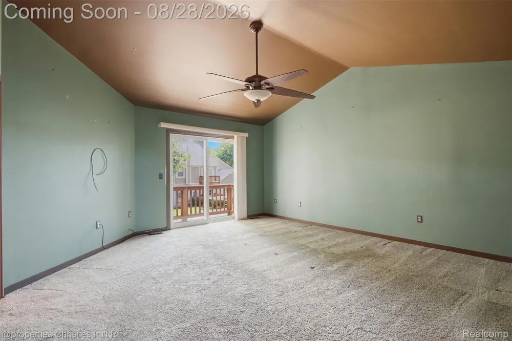 9360 Eastwind Drive #13 Livonia City, MI 48150