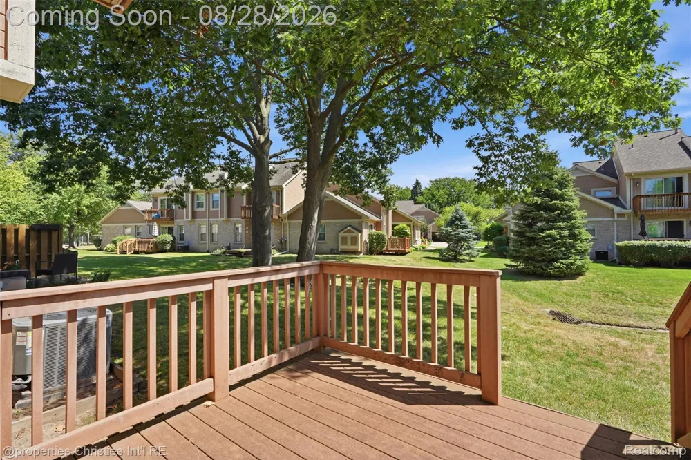 9360 Eastwind Drive #13 Livonia City, MI 48150