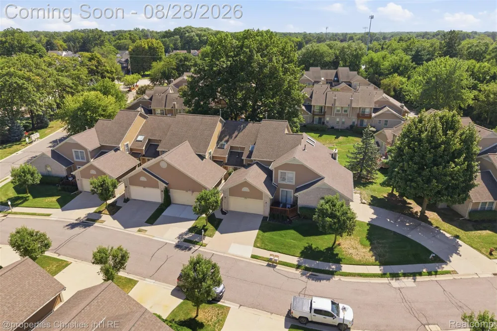9360 Eastwind Drive #13 Livonia City, MI 48150