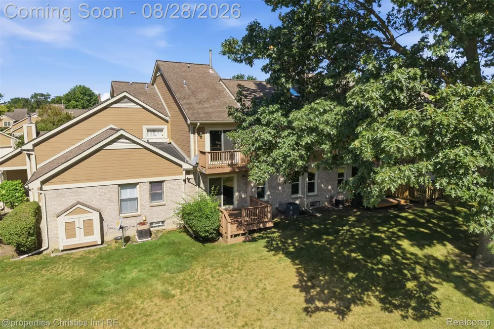 9360 Eastwind Drive #13 Livonia City, MI 48150