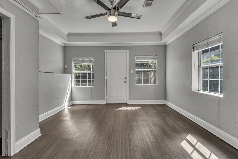 1915 Canterbury Street Austin, TX 78702
