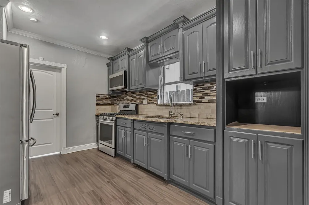 1915 Canterbury Street Austin, TX 78702