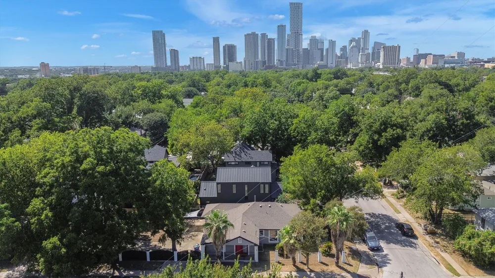 1915 Canterbury Street Austin, TX 78702