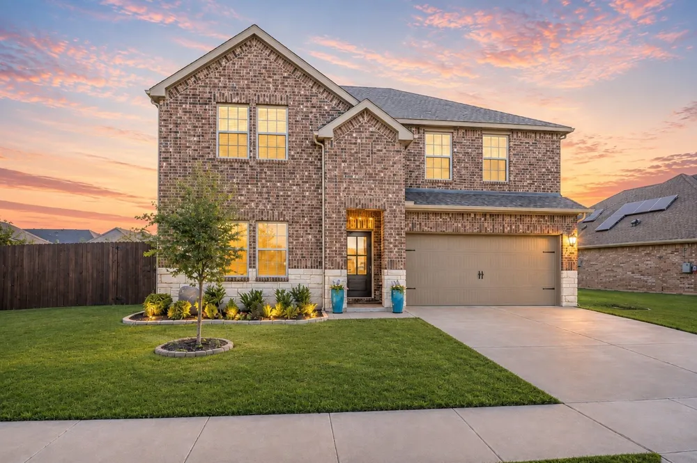 9828 Quail Pointe Road Aubrey, TX 76227