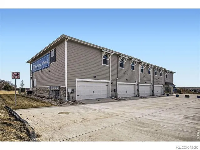 127 Robin Road Johnstown, CO 80534