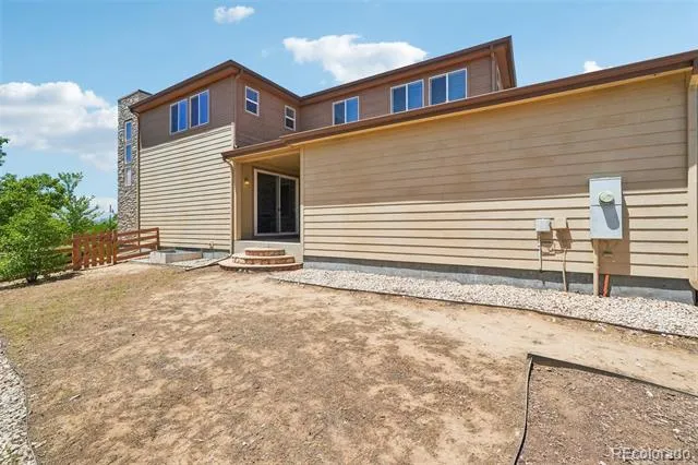 10202 Southlawn Circle Commerce City, CO 80022