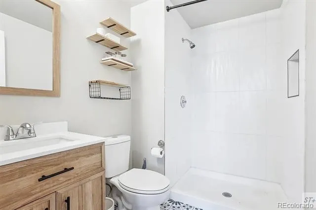 19003 E Oxford Drive Aurora, CO 80013
