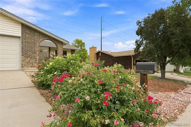 4037 E Caley Place Littleton, CO 80121