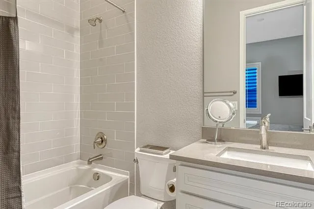 2083 Rim Ridge Drive Castle Rock, CO 80108