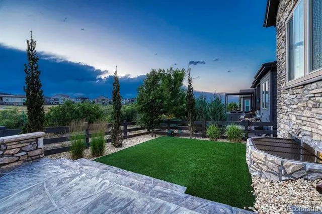2083 Rim Ridge Drive Castle Rock, CO 80108