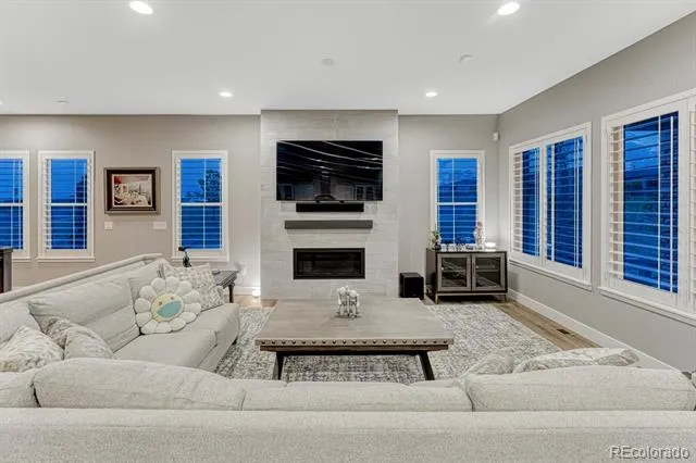 2083 Rim Ridge Drive Castle Rock, CO 80108