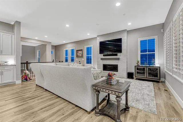 2083 Rim Ridge Drive Castle Rock, CO 80108