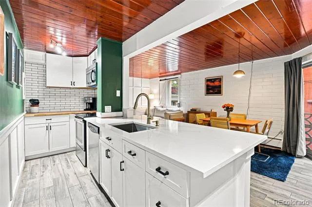 1343 High Street #8 Denver, CO 80218